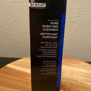 Dr. Brandt Pore Purifying Cleanser - Black and Blue